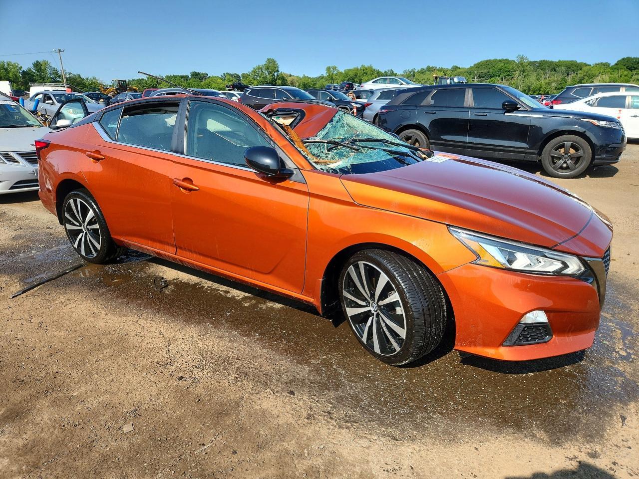 2019 Nissan Altima, SR