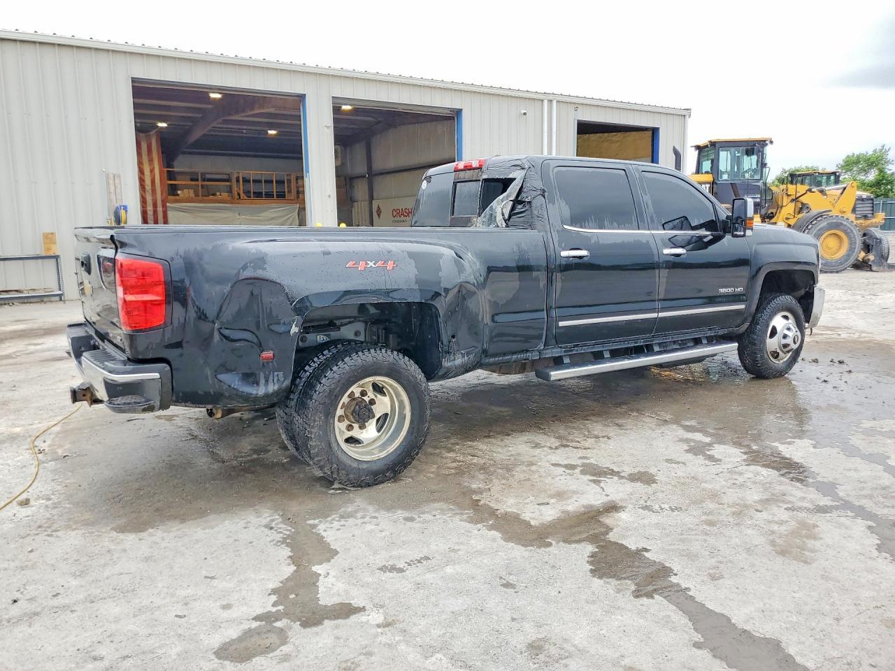 2018 Chevrolet Silverado, K35...