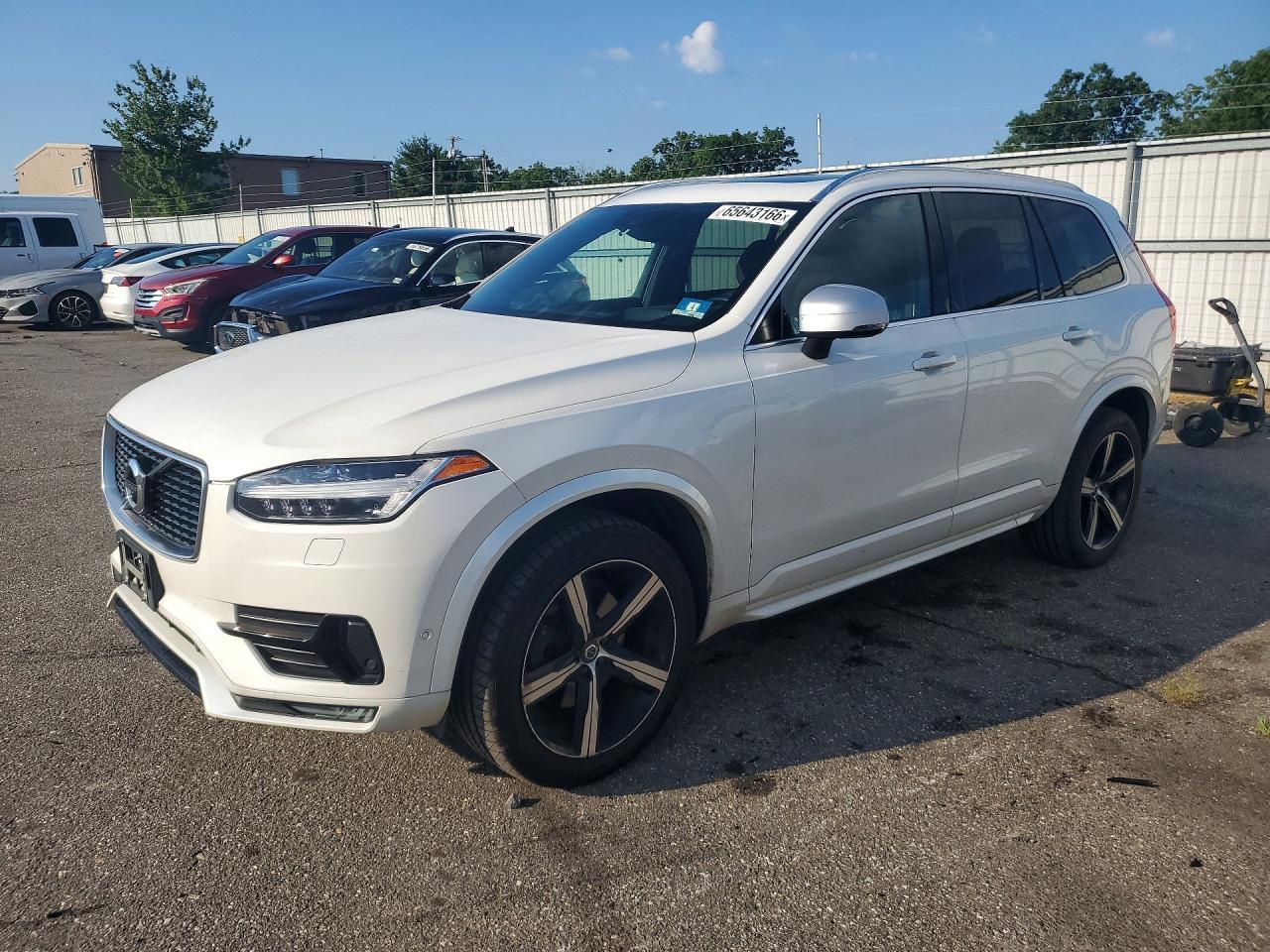 2016 Volvo XC90, T6