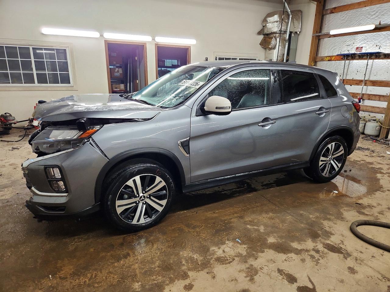 2025 Mitsubishi Outlander, S