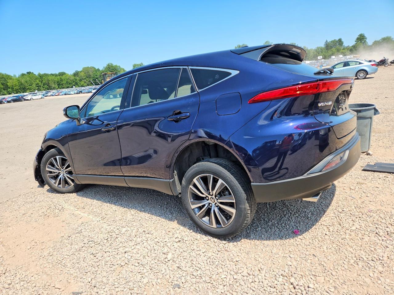 2023 Toyota Venza, LE