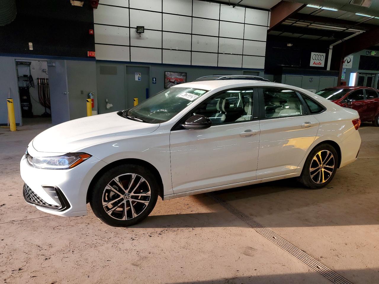 2025 Volkswagen Jetta, Sport