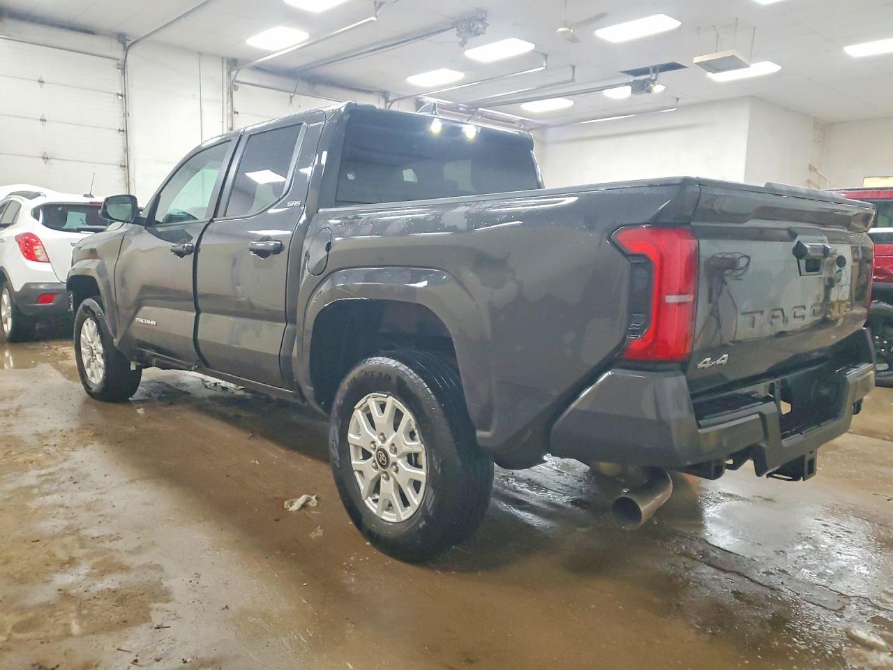 2025 Toyota Tacoma, SR5