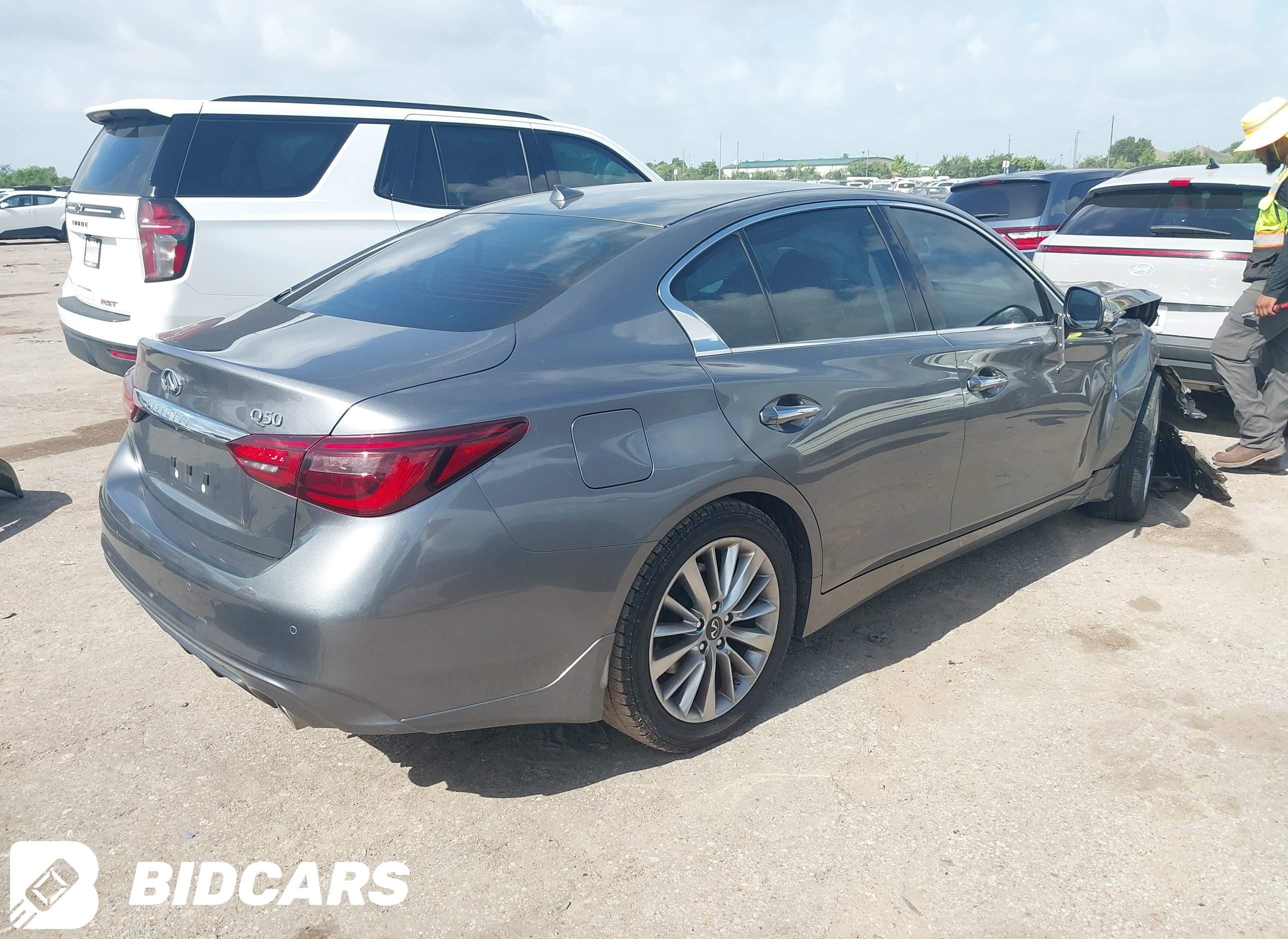 2021 Infiniti Q50, Luxe