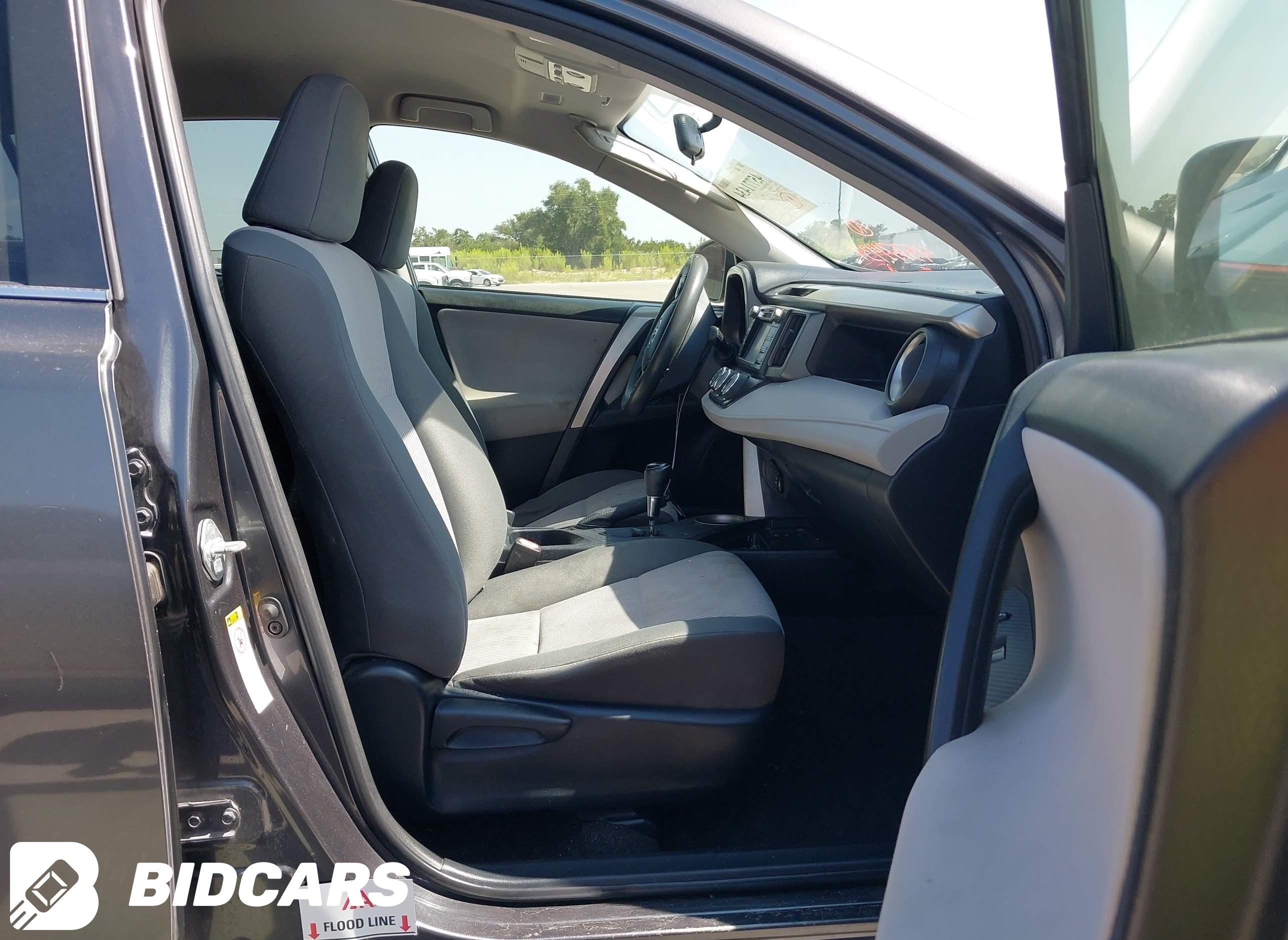2015 Toyota RAV4, LE