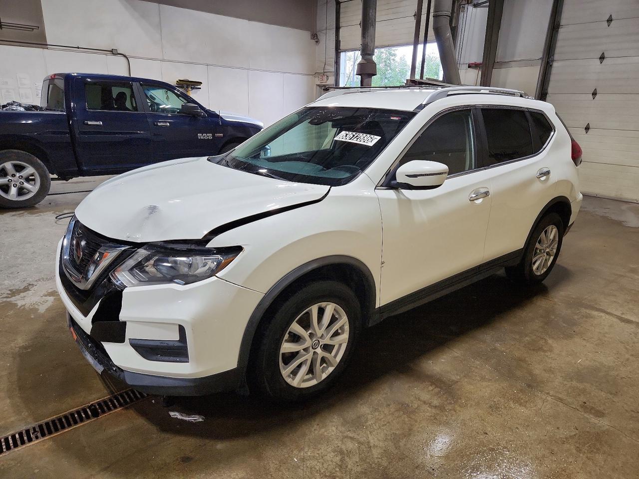 2020 Nissan Rogue, SV