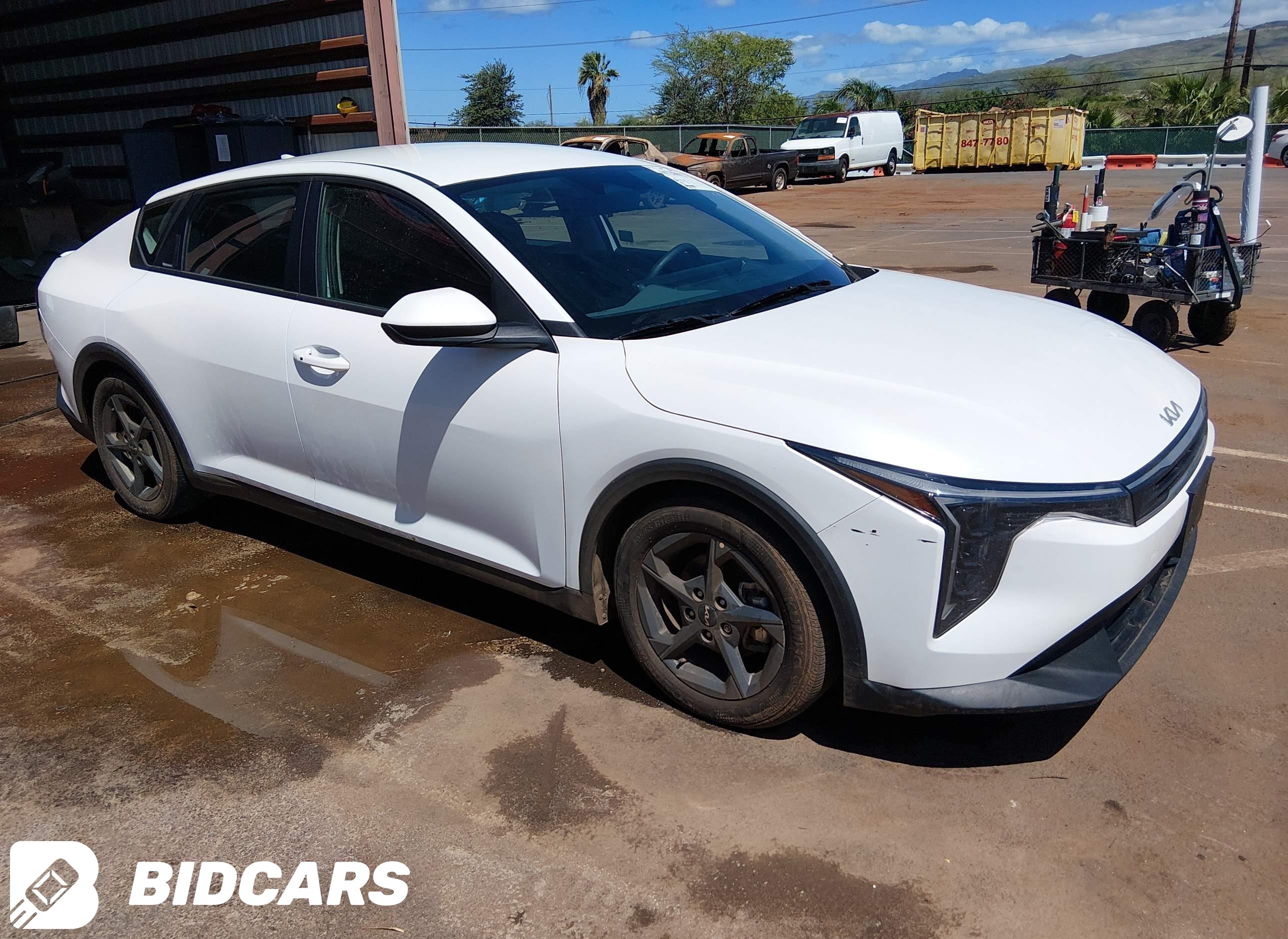 2025 KIA K4, Lxs