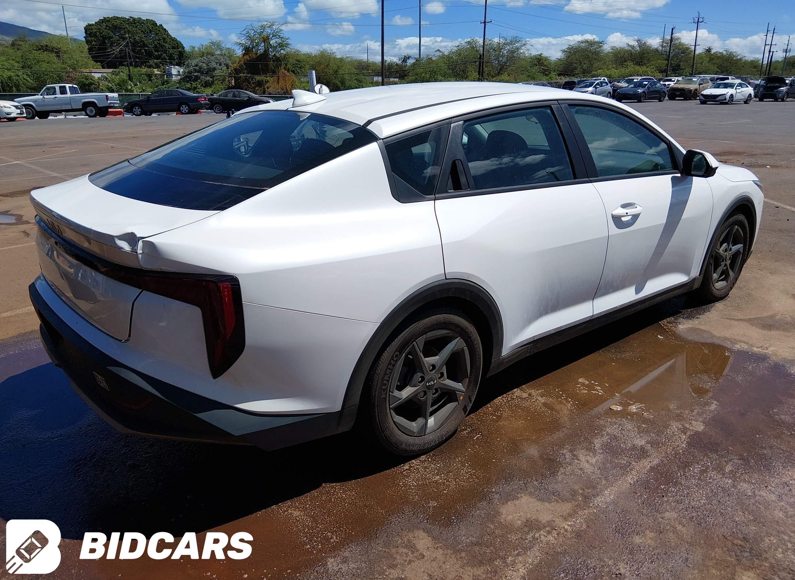 2025 KIA K4, Lxs