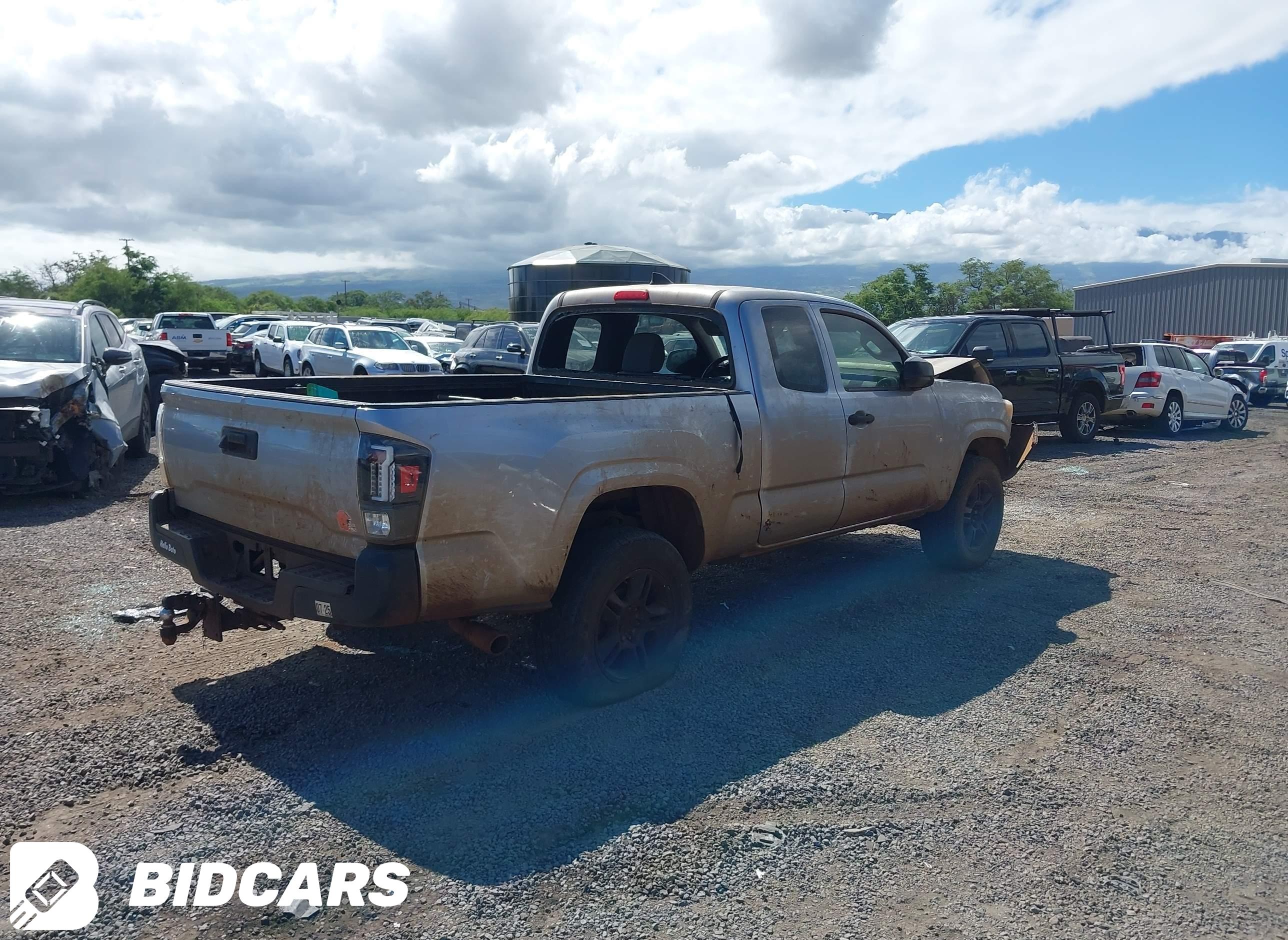 2017 Toyota Tacoma, SR