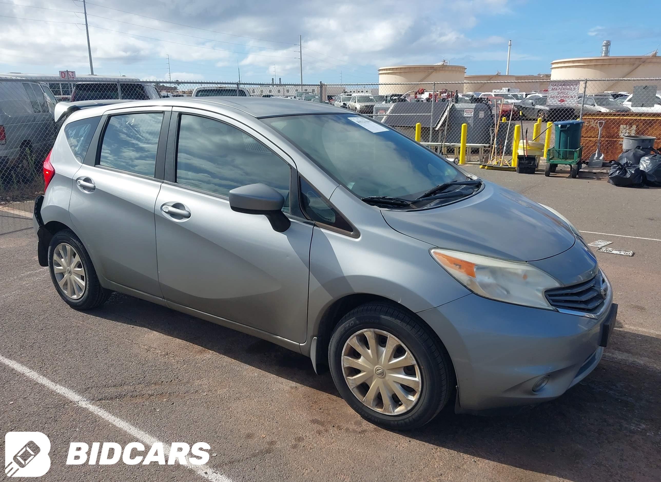 2015 Nissan Versa, Note SV