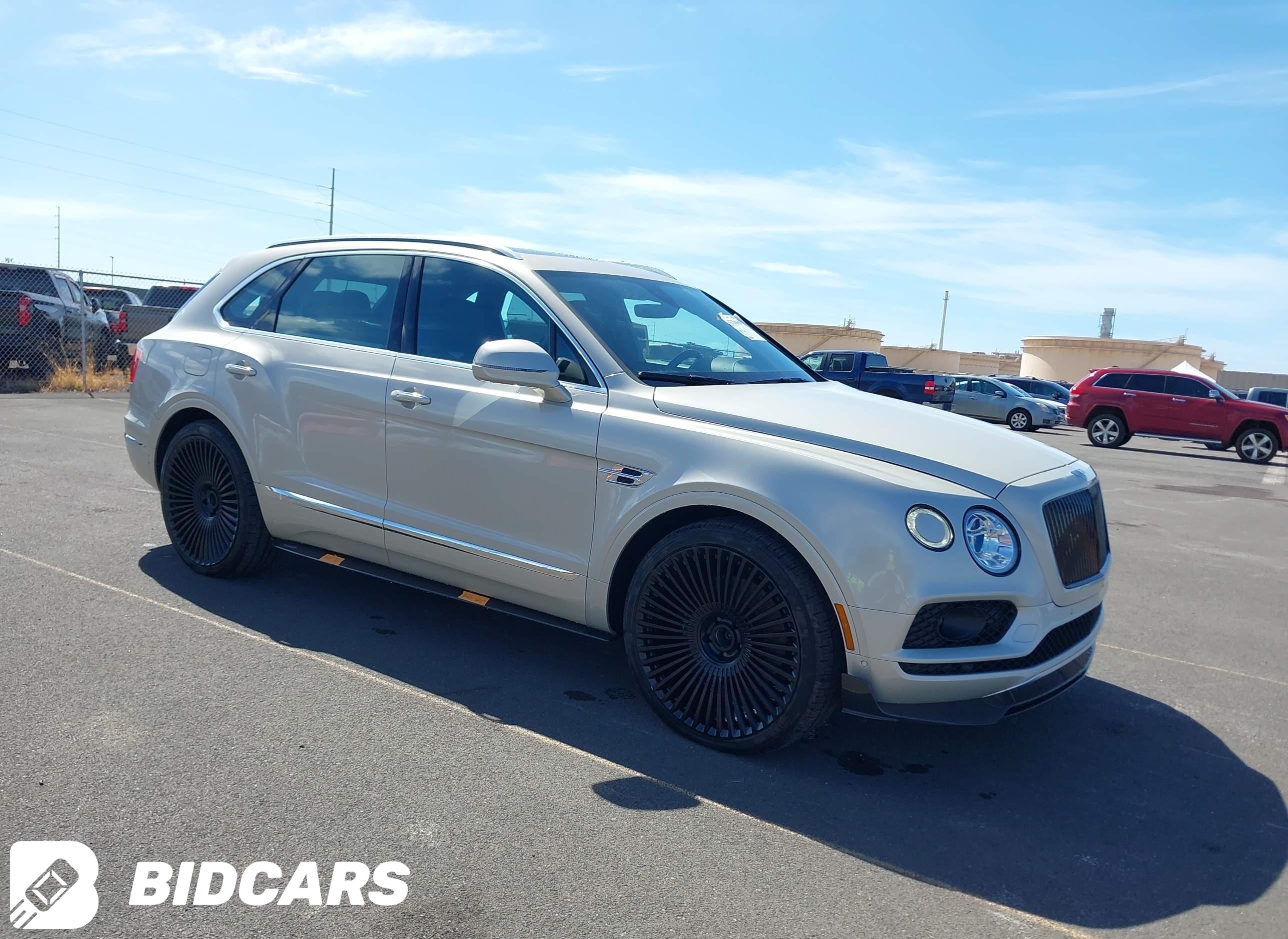 2018 Bentley Bentayga, Activi...
