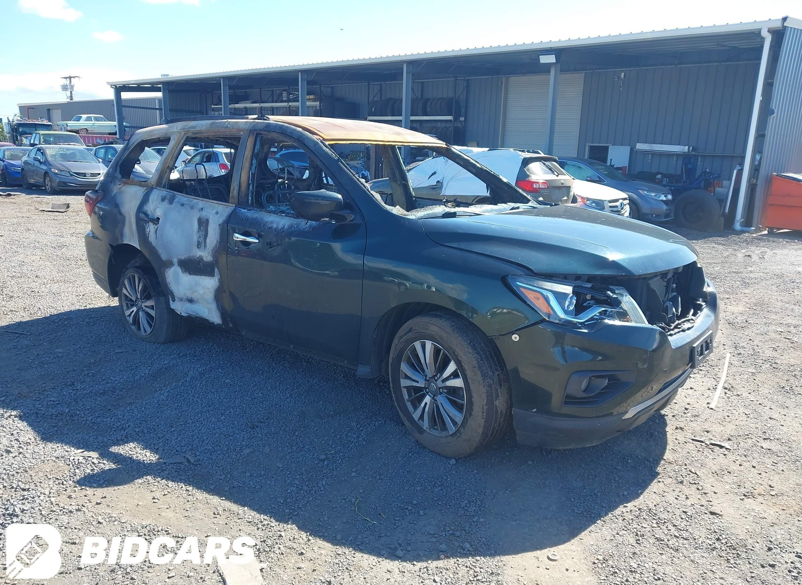 2019 Nissan Pathfinder, SV