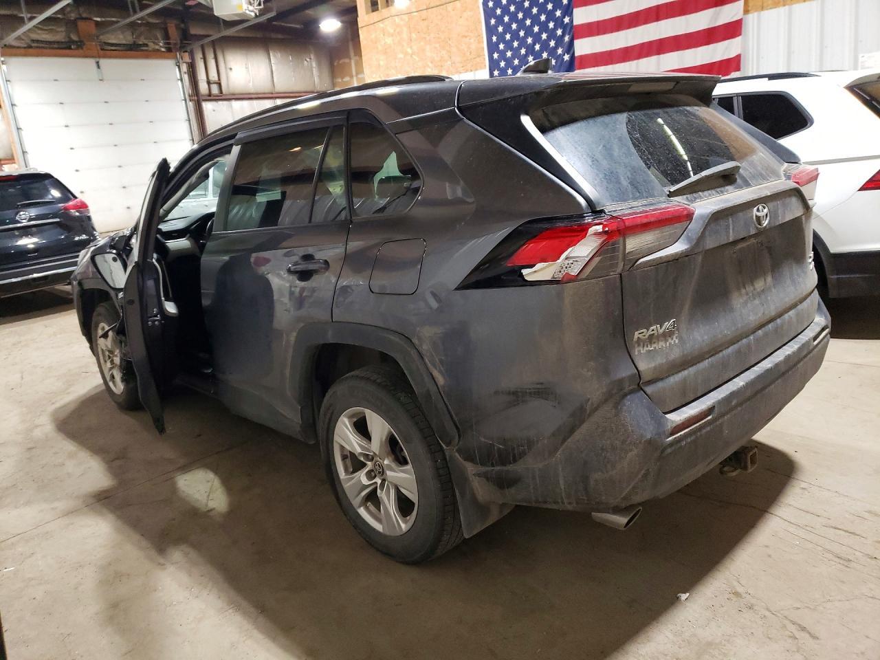 2021 Toyota RAV4, Xle