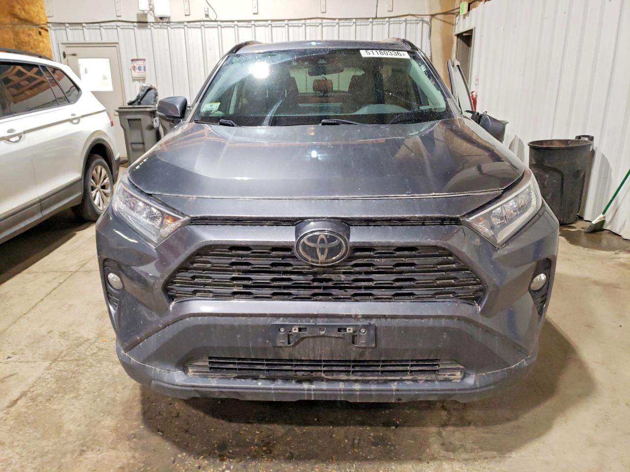 2021 Toyota RAV4, Xle