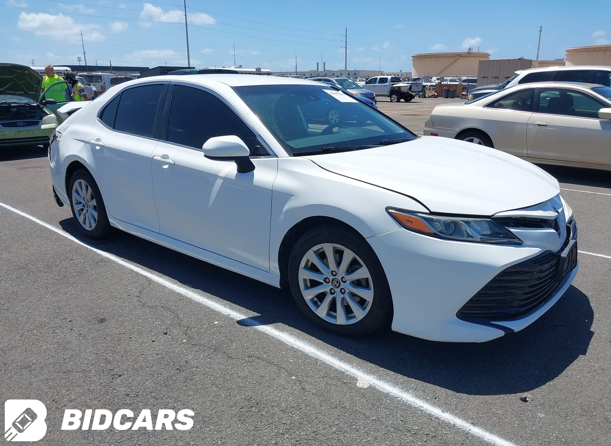 2020 Toyota Camry, LE