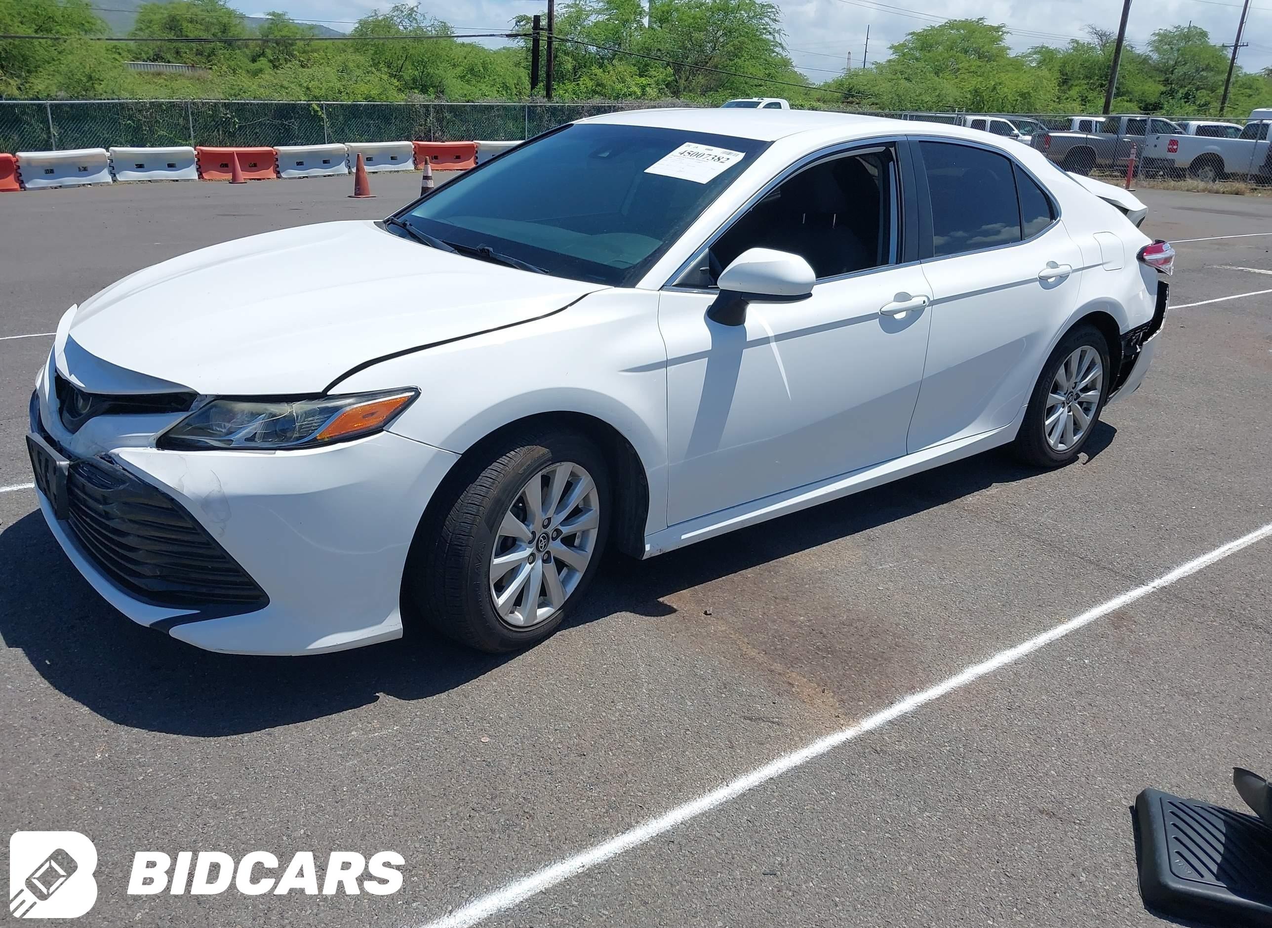 2020 Toyota Camry, LE