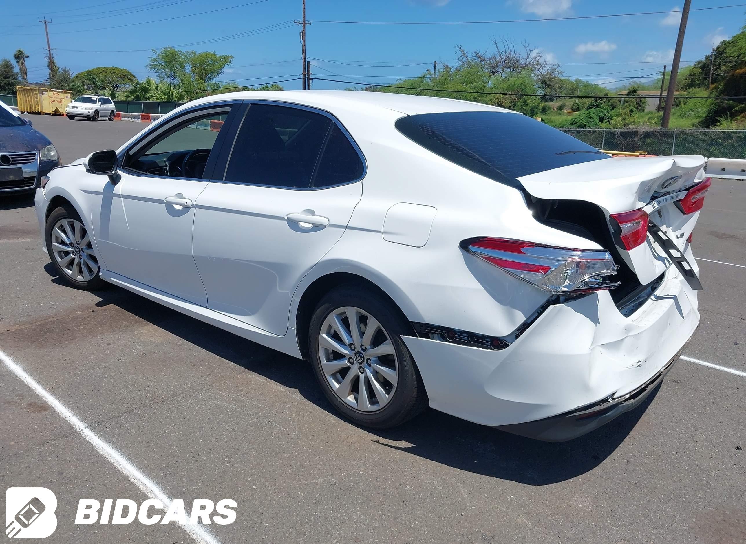 2020 Toyota Camry, LE