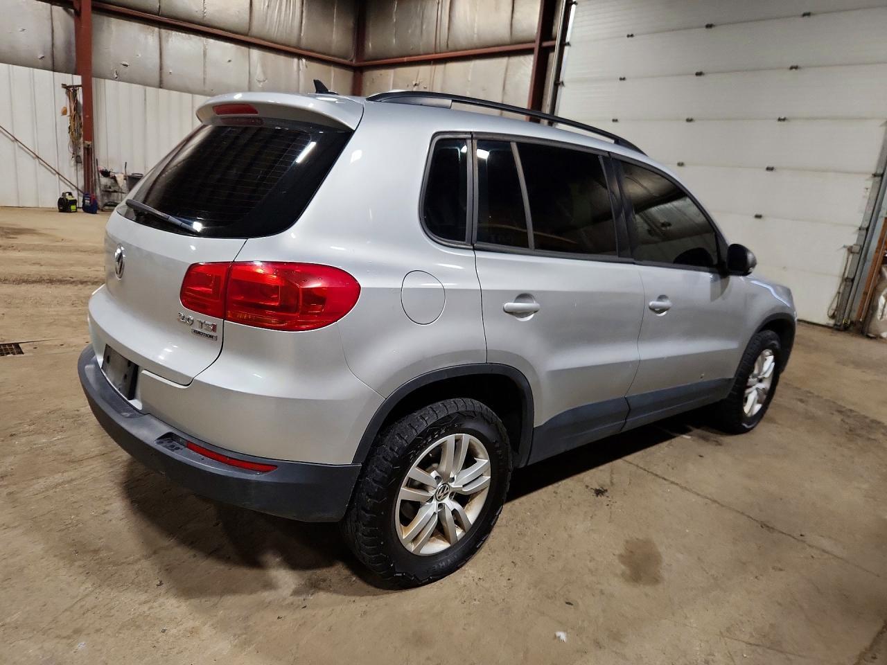 2015 Volkswagen Tiguan, S