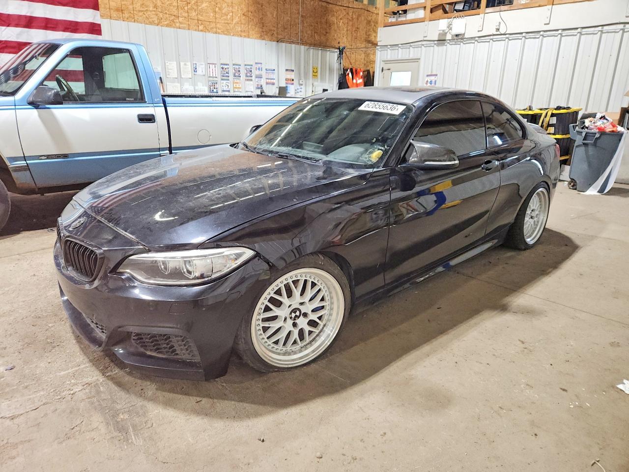 2016 BMW 2 Series, M235XI