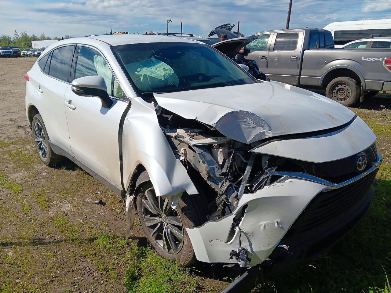 2023 Toyota Venza, LE