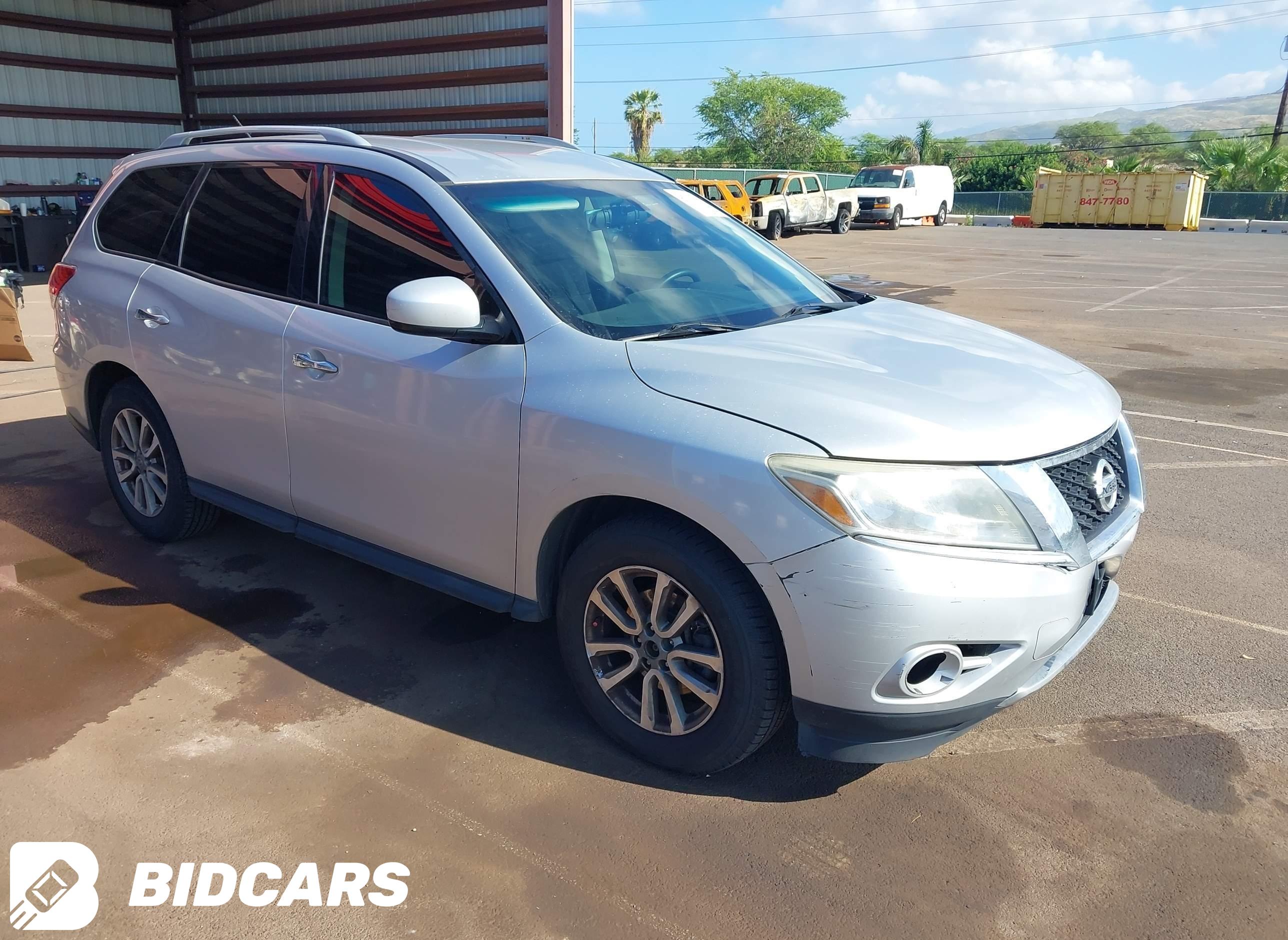 2015 Nissan Pathfinder, S