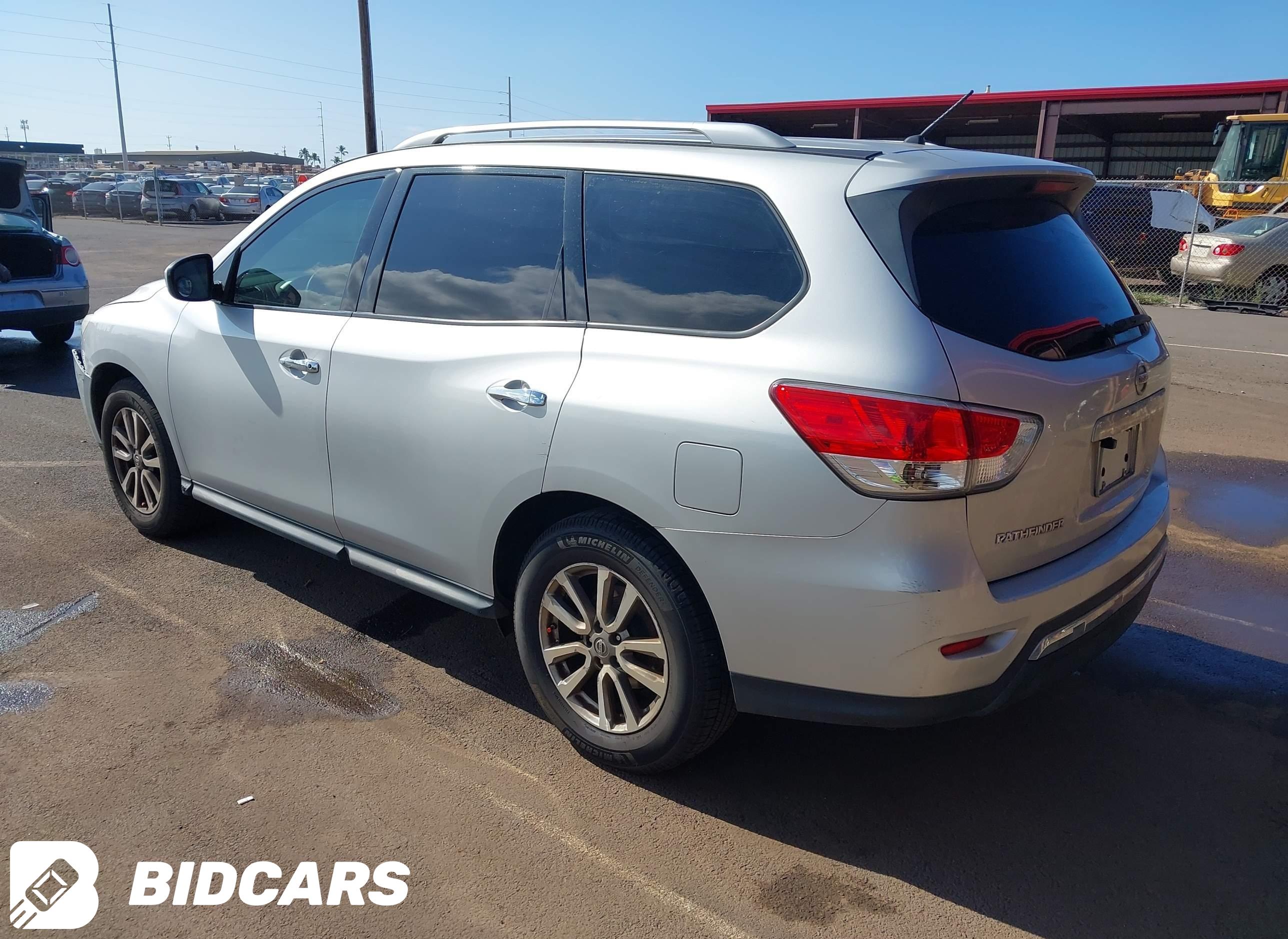 2015 Nissan Pathfinder, S