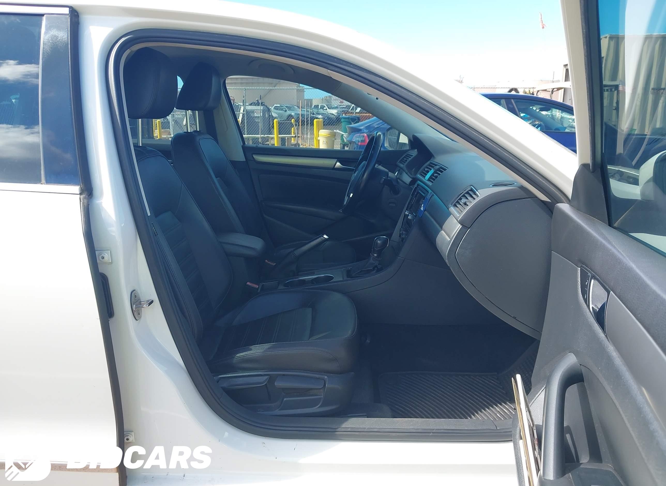 2015 Volkswagen Passat, 1.8T Se