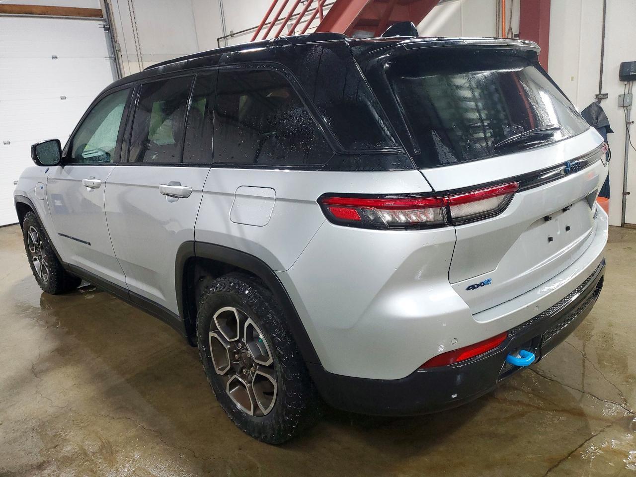 2022 Jeep Grand Cherokee, Tra...