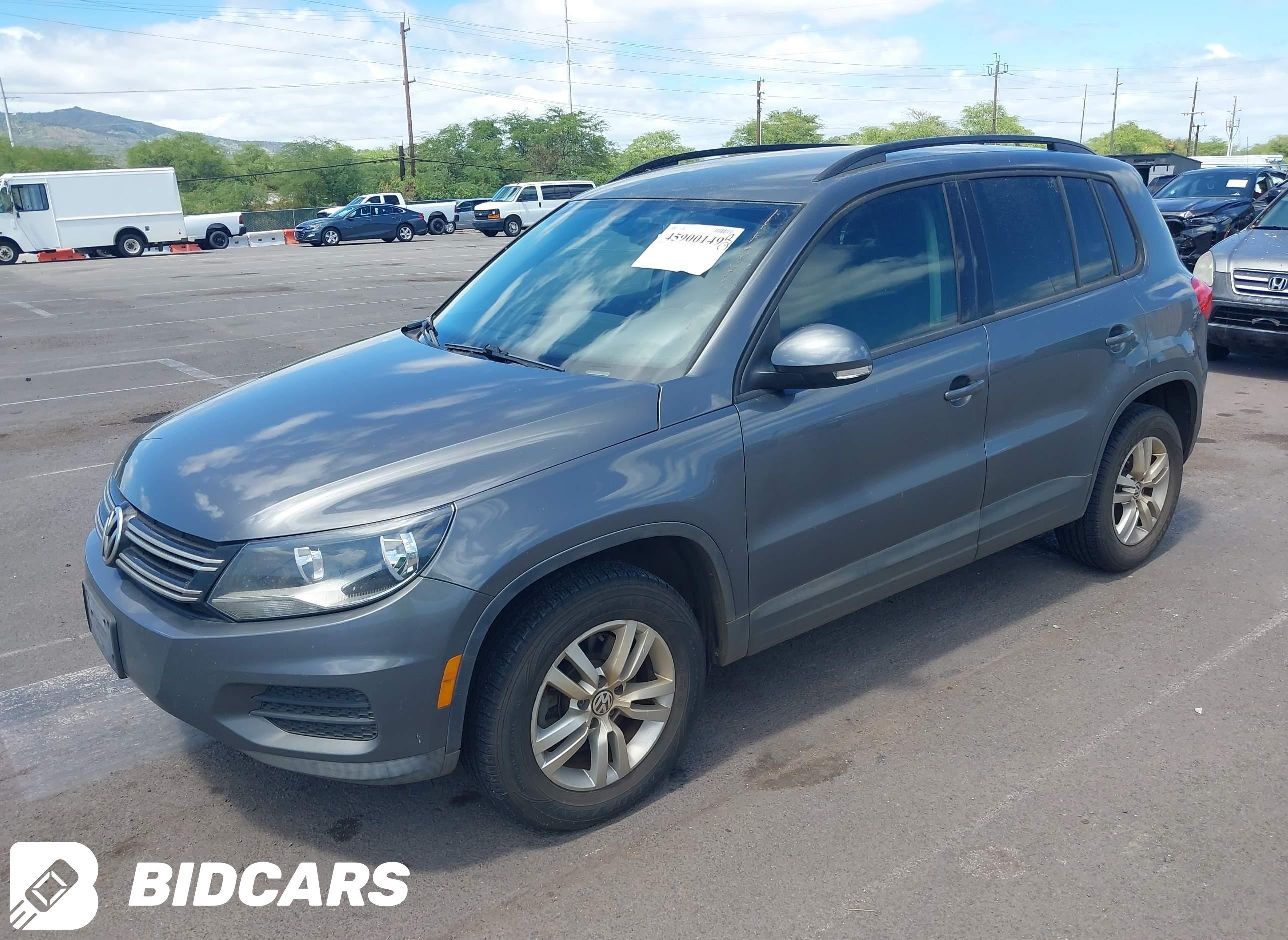 2016 Volkswagen Tiguan, S