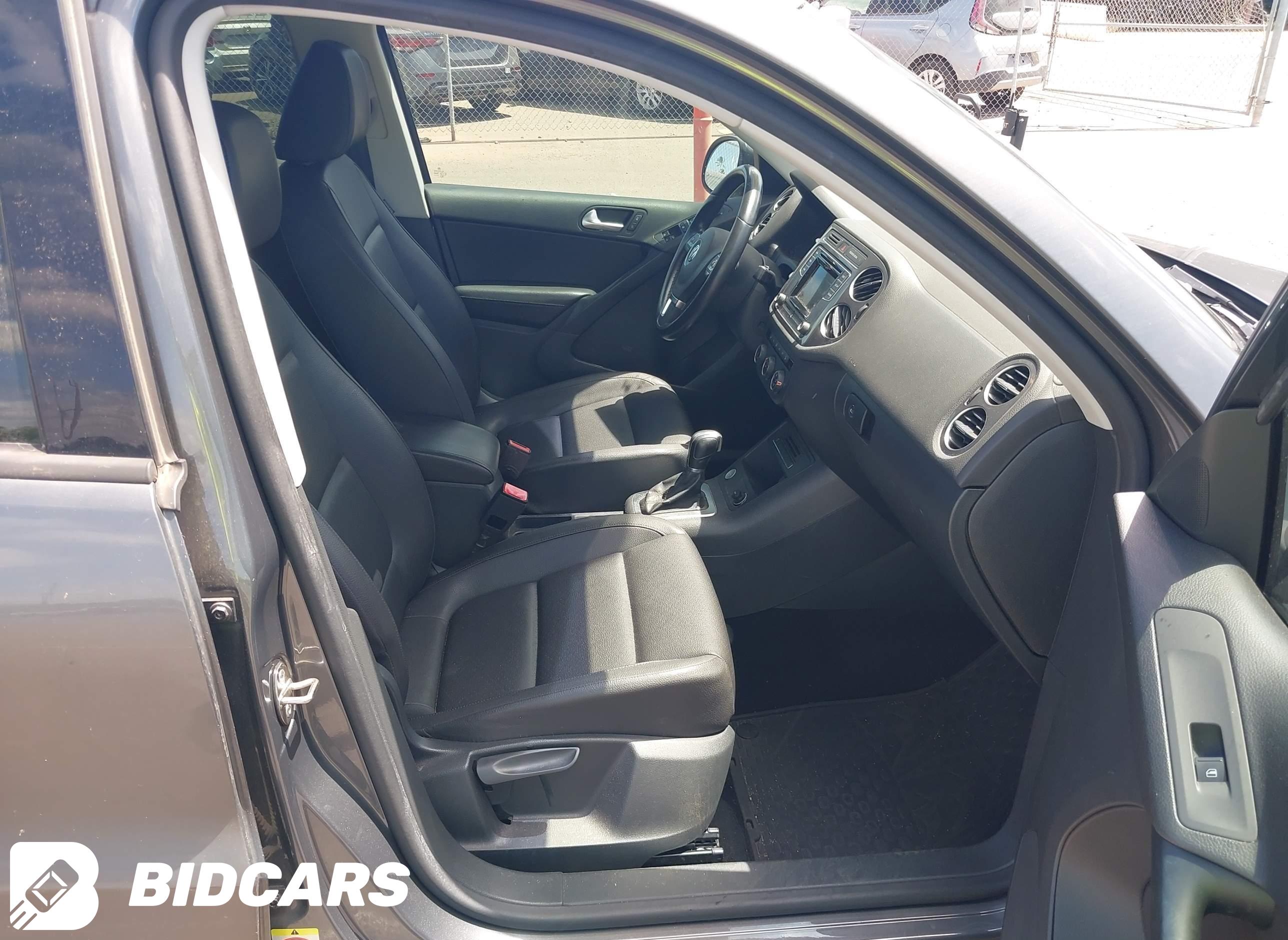 2016 Volkswagen Tiguan, S