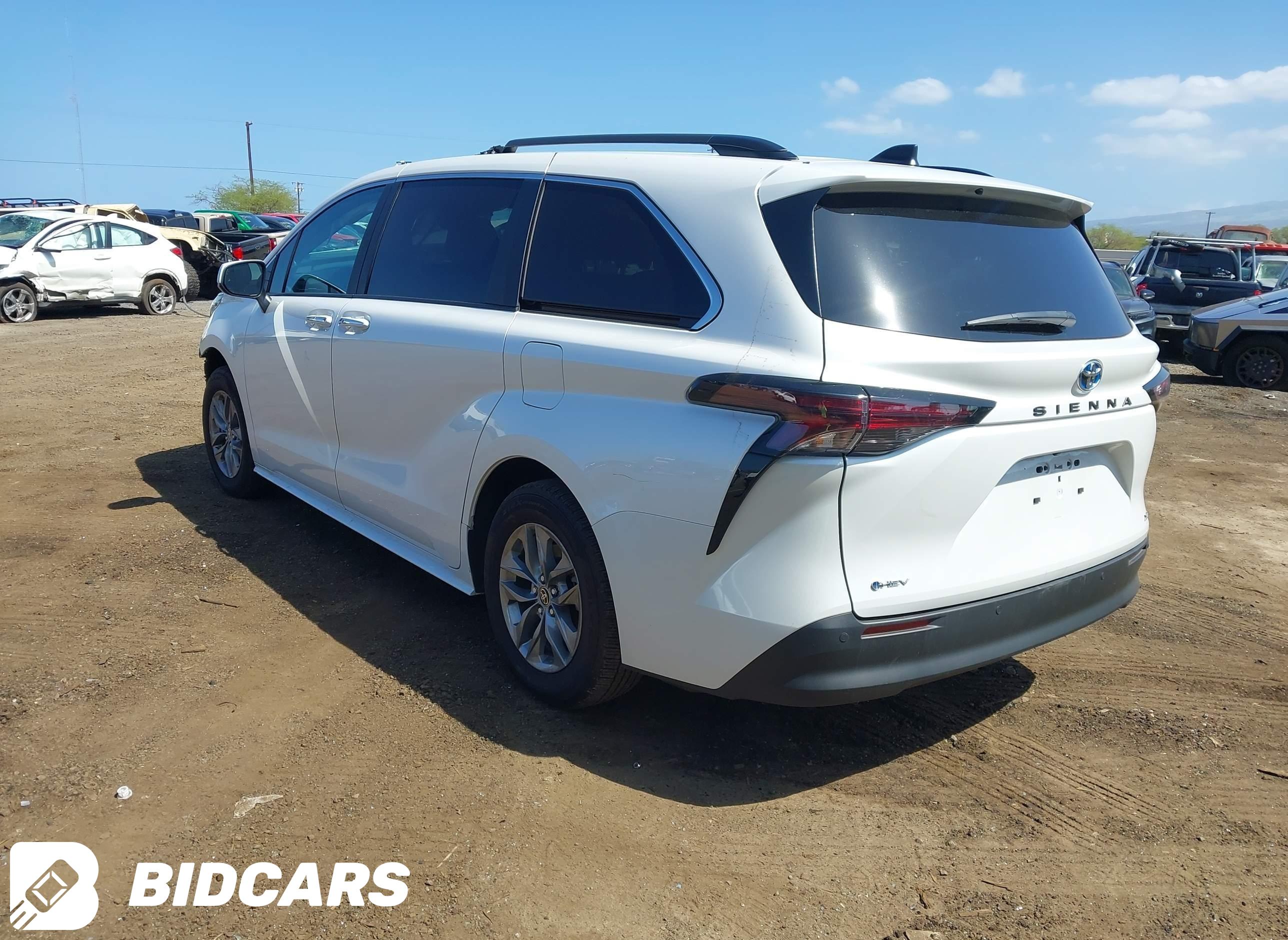 2025 Toyota Sienna, Xle