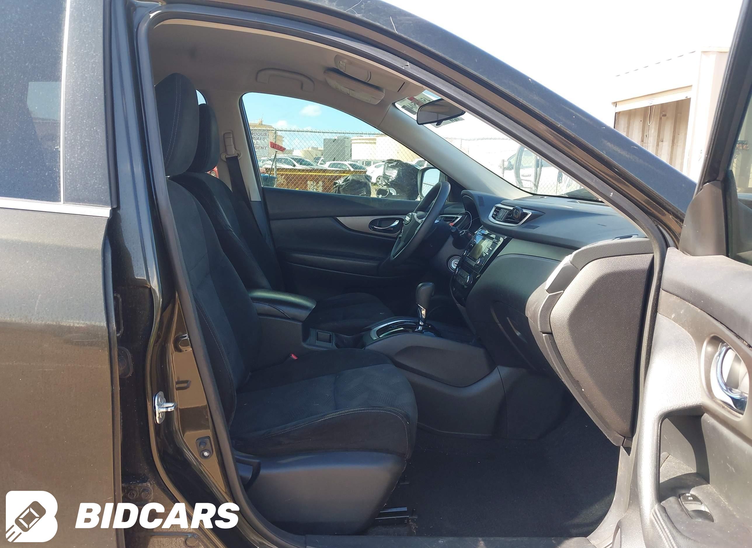 2015 Nissan Rogue, S