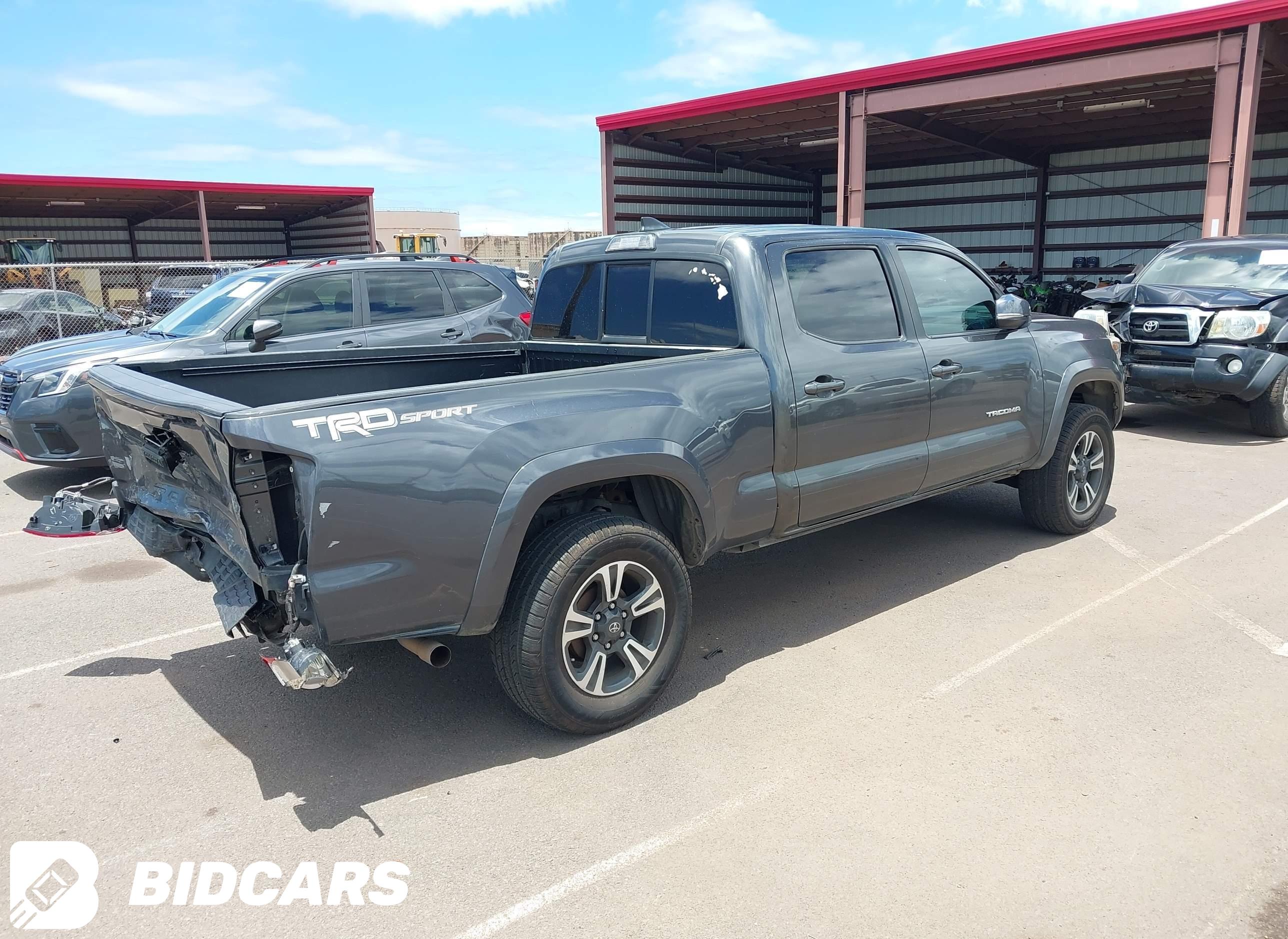 2016 Toyota Tacoma, SR5