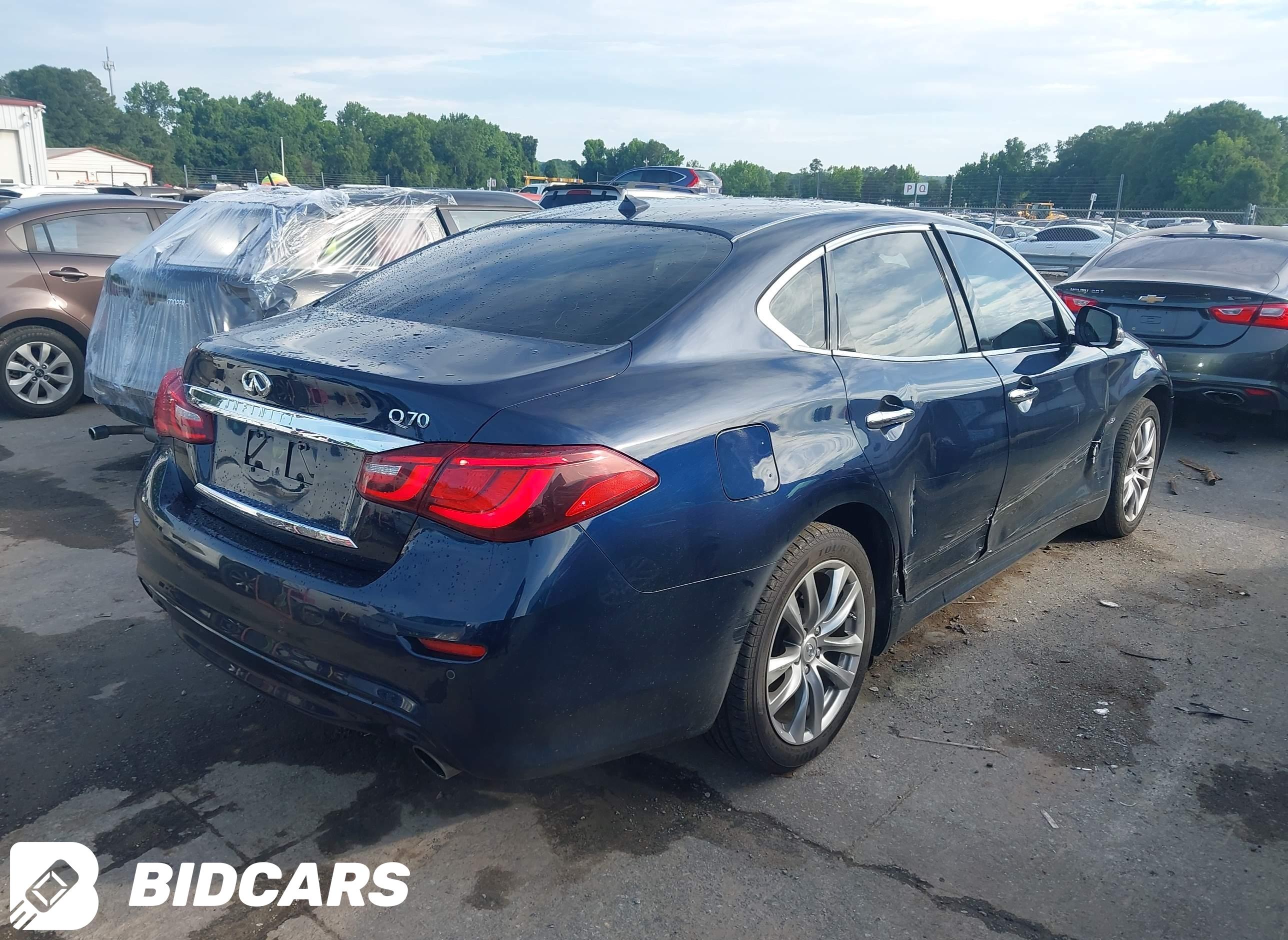 2018 Infiniti Q70, 3.7 Luxe
