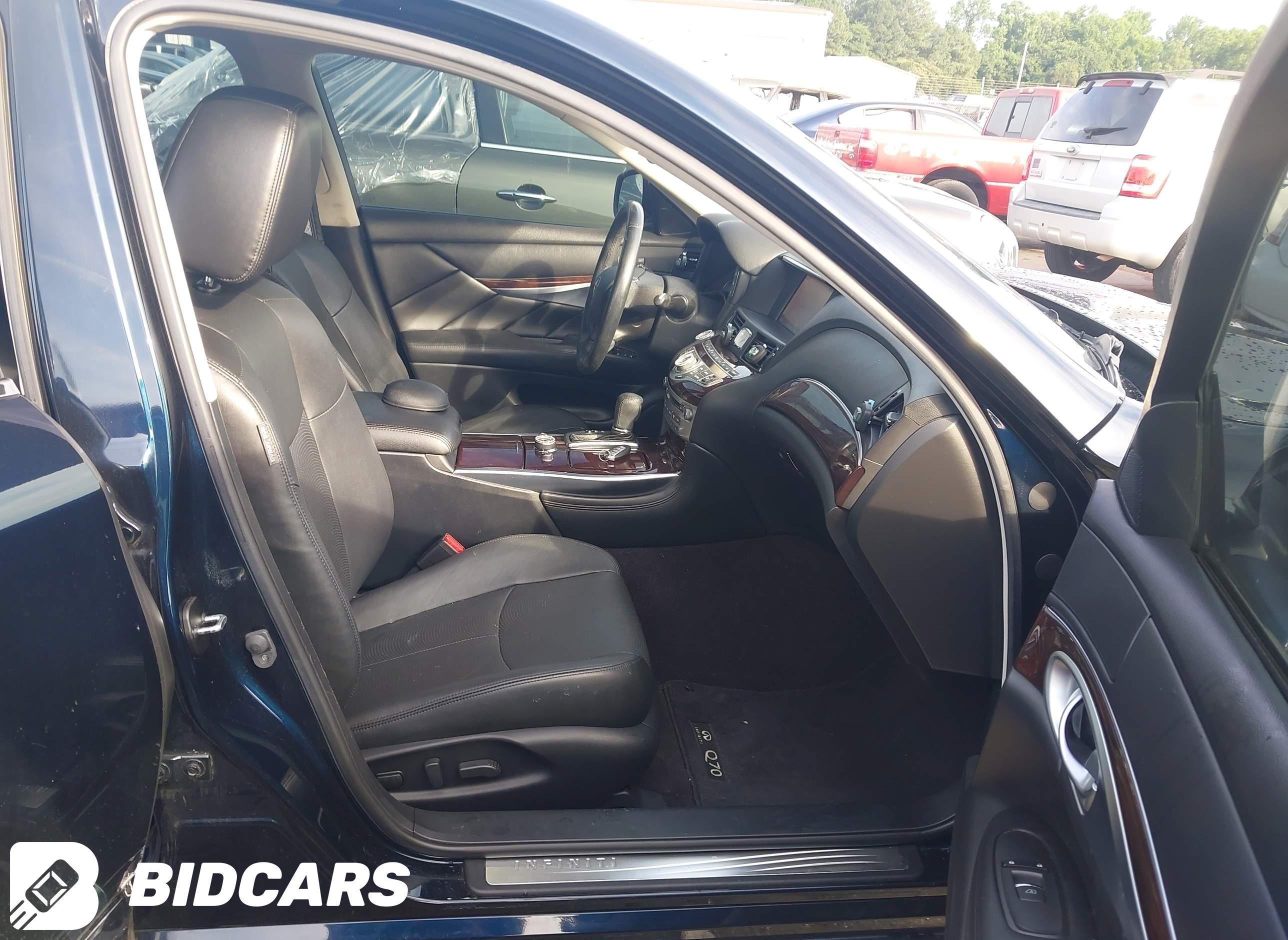 2018 Infiniti Q70, 3.7 Luxe