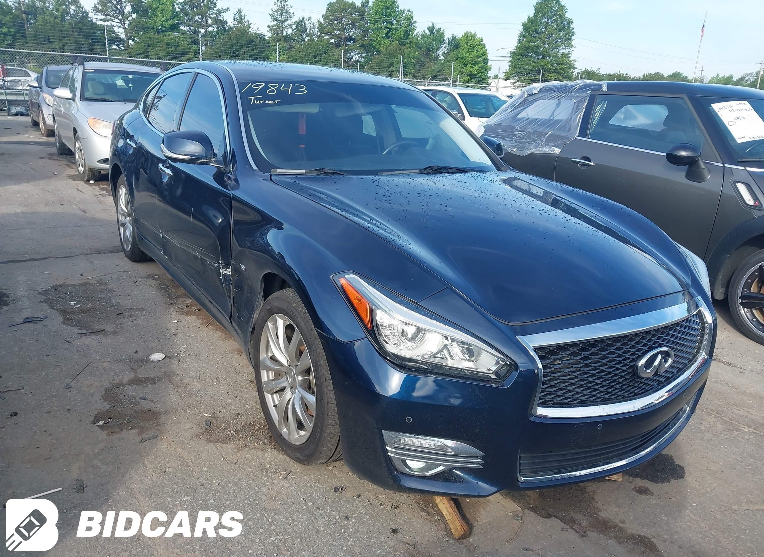 2018 Infiniti Q70, 3.7 Luxe
