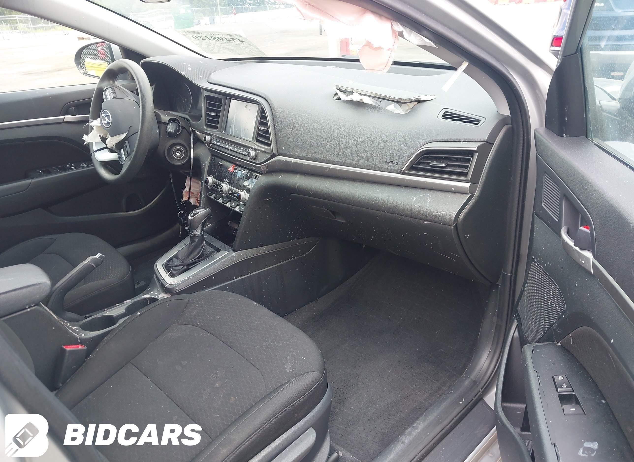 2020 Hyundai Elantra, Sel