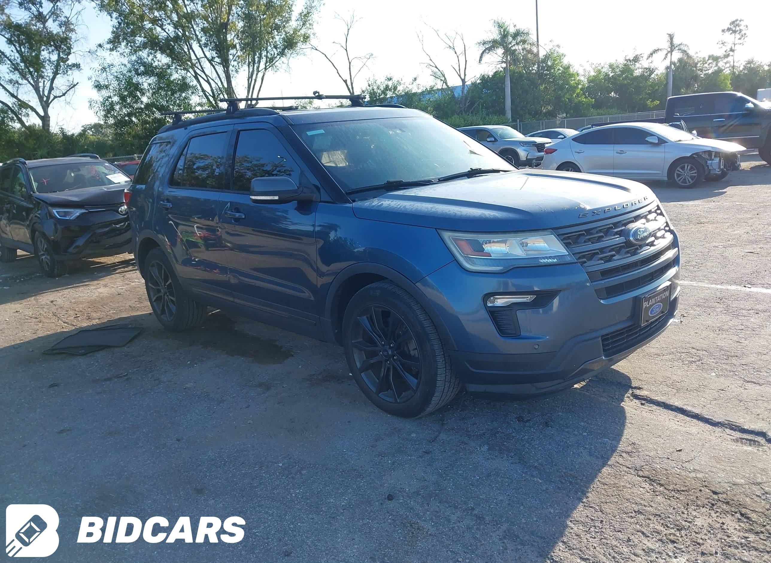 2018 Ford Explorer, Xlt