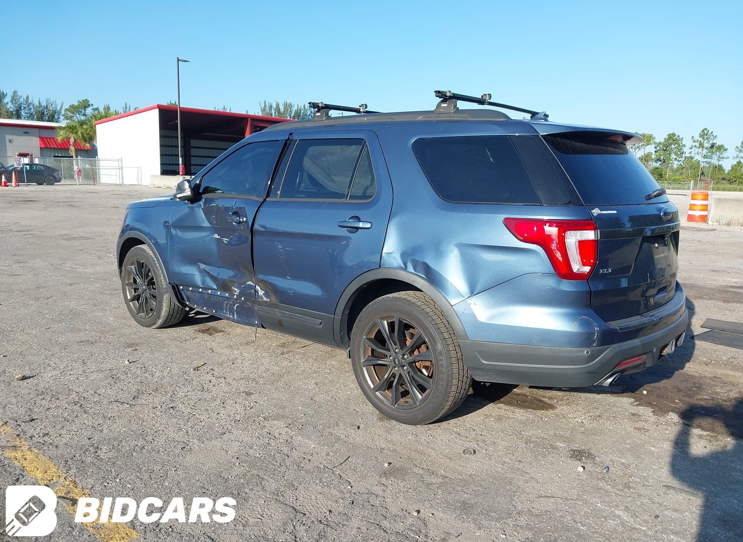 2018 Ford Explorer, Xlt
