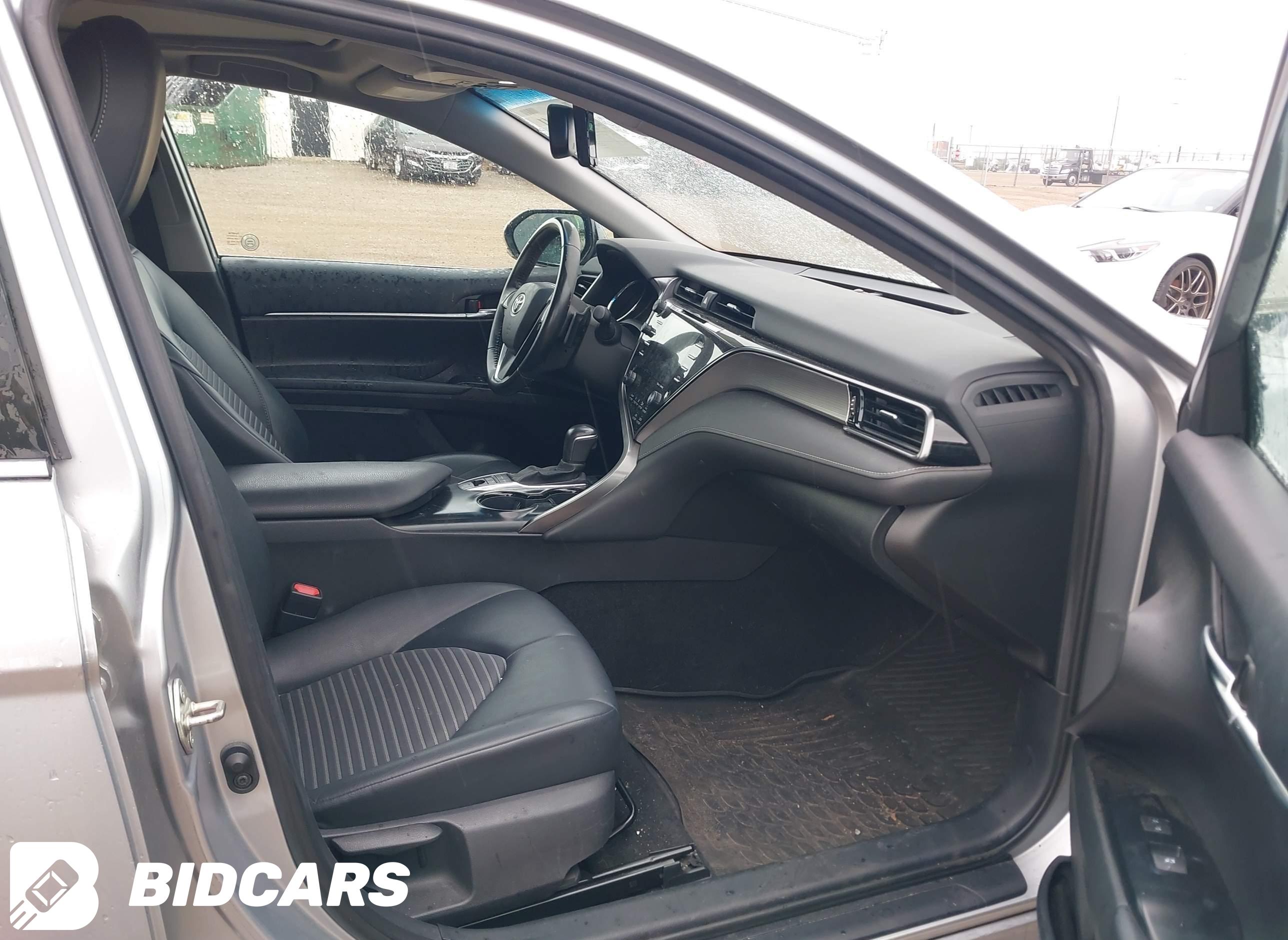 2020 Toyota Camry, Se Hybrid