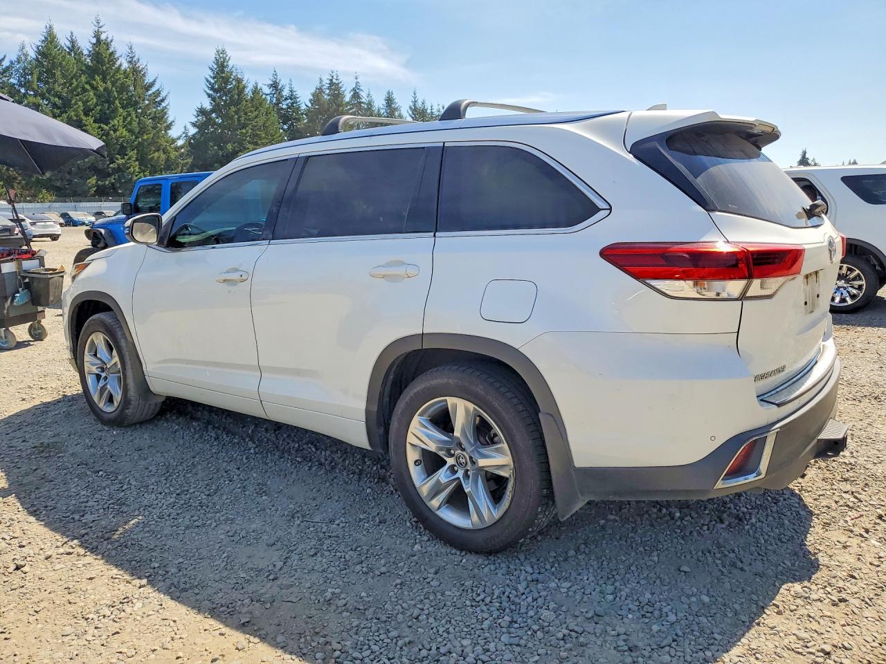 2017 Toyota Highlander, Limited