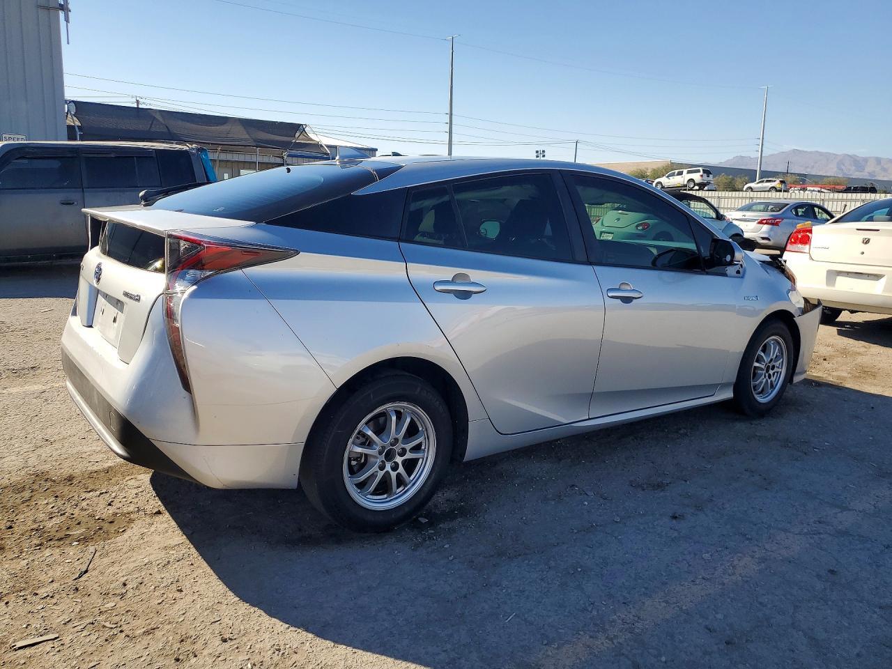 2016 Toyota Prius, Three