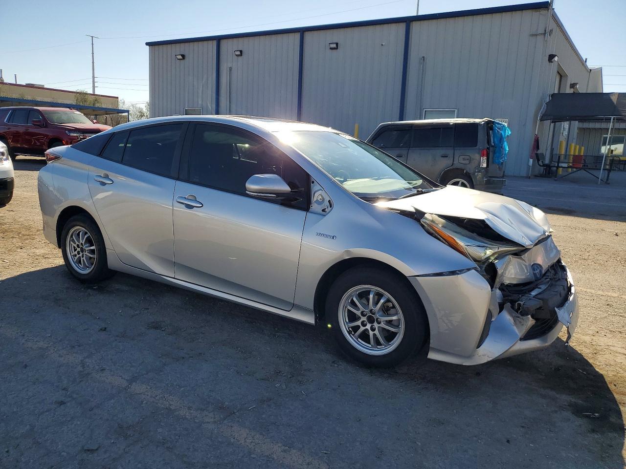 2016 Toyota Prius, Three