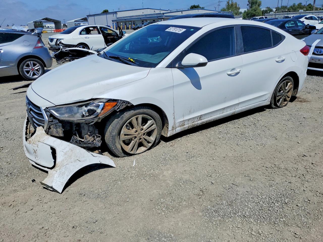 2018 Hyundai Elantra, Sel