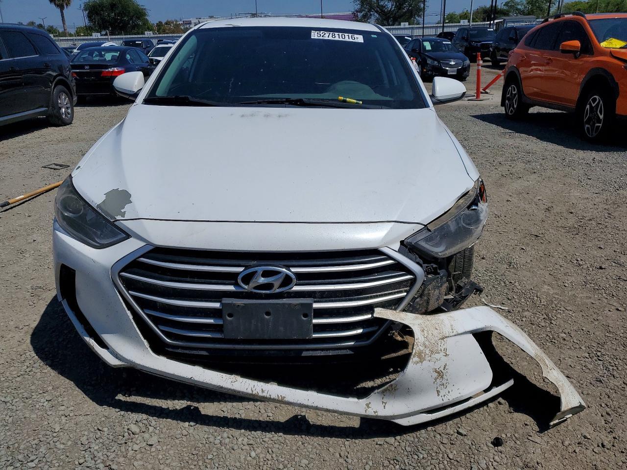 2018 Hyundai Elantra, Sel