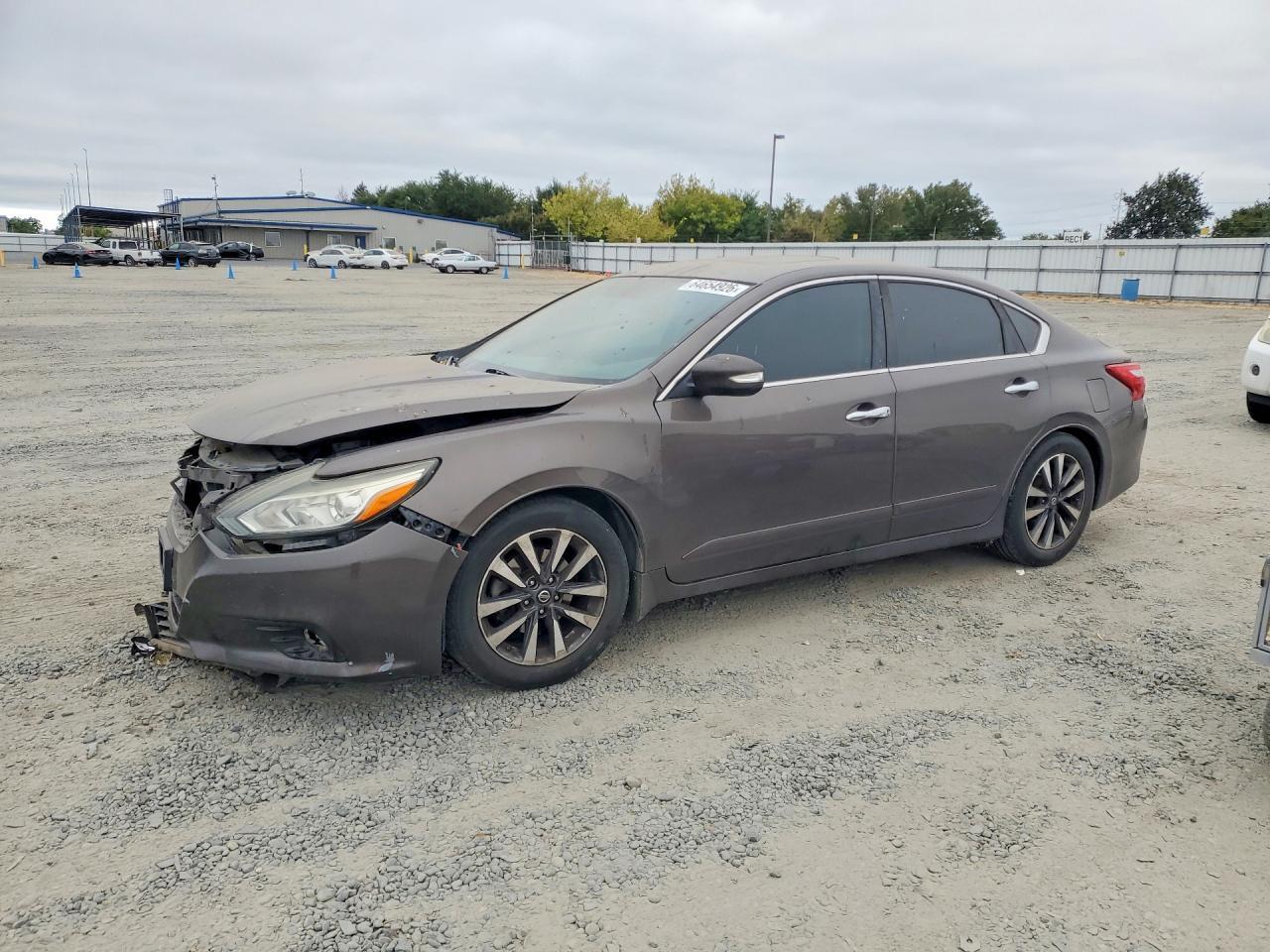 2016 Nissan Altima, 2.5 SV
