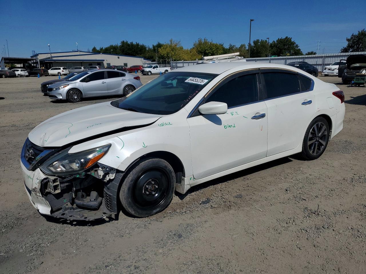 2017 Nissan Altima, 2.5 SR