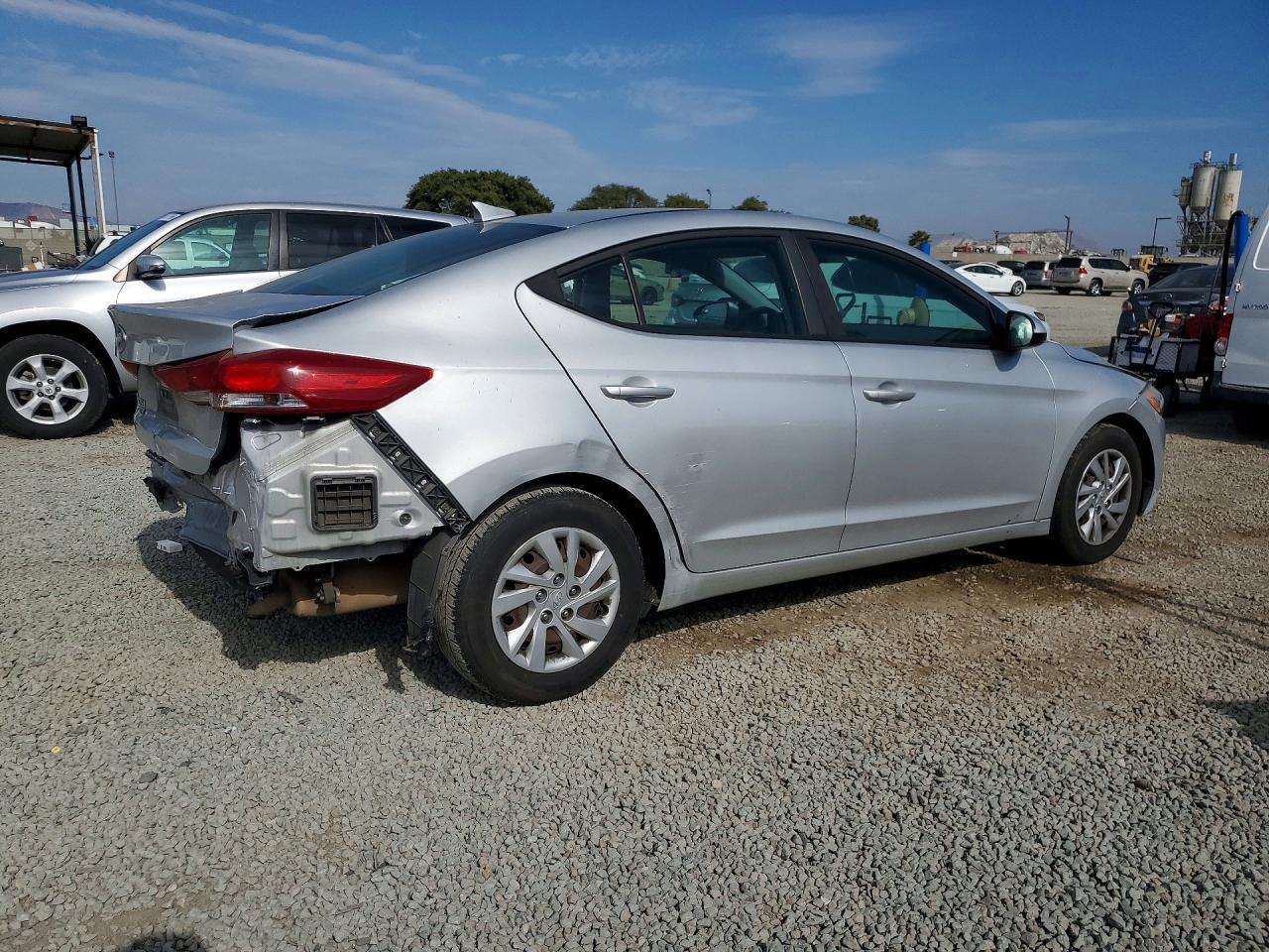 2017 Hyundai Elantra, SE