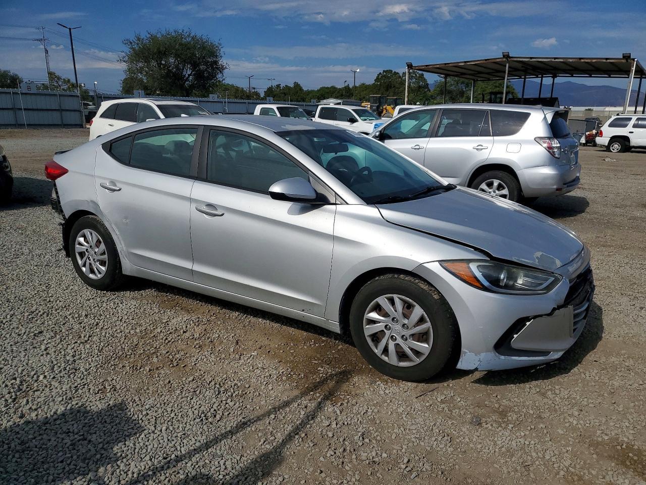 2017 Hyundai Elantra, SE