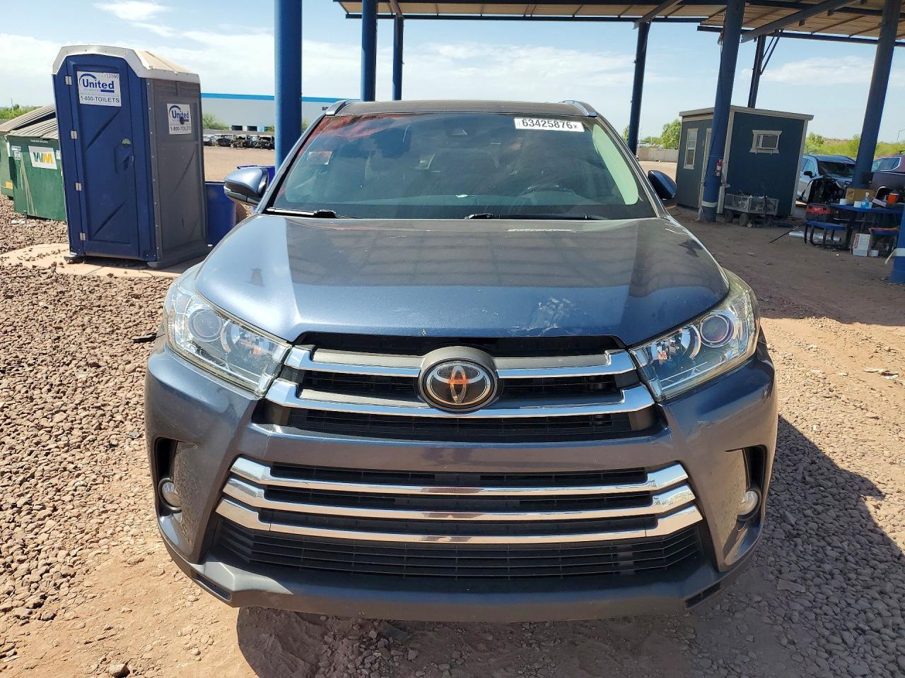 2018 Toyota Highlander, Limited